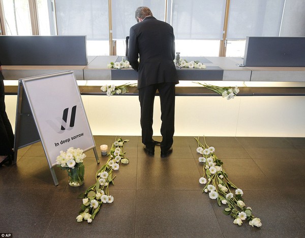 Nước mắt tiễn đưa nạn nhân vụ máy bay rơi ở Pháp
