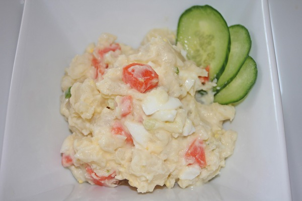 Gamja saelleodeu (potato salad)