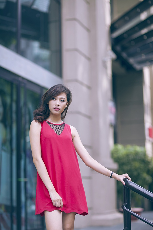 Trẻ trung, nữ tính với thời trang công sở Heydi Fashion House 6 Trẻ trung, nữ tính với thời trang công sở Heydi Fashion House 6