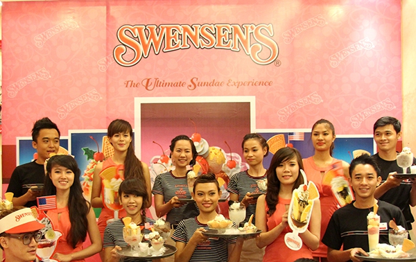 Kem Swensen’s – Tưng bừng khuyến mãi chương trình Happy Sundae 8