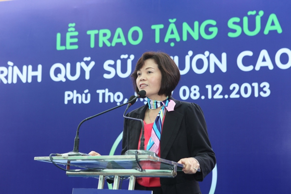 Quỹ sữa Vươn cao Việt Nam 2013 đến với trẻ em tỉnh Phú Thọ 1 Quỹ sữa Vươn cao Việt Nam 2013 đến với trẻ em tỉnh Phú Thọ 1