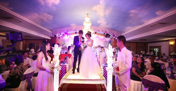 Vỡ mộng vì “thảm họa” đám cưới 2