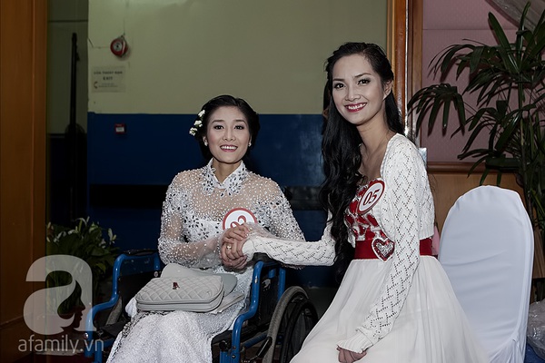 Các cô gái toả sáng trong cuộc thi tôn vinh vẻ đẹp người khuyết tật  8