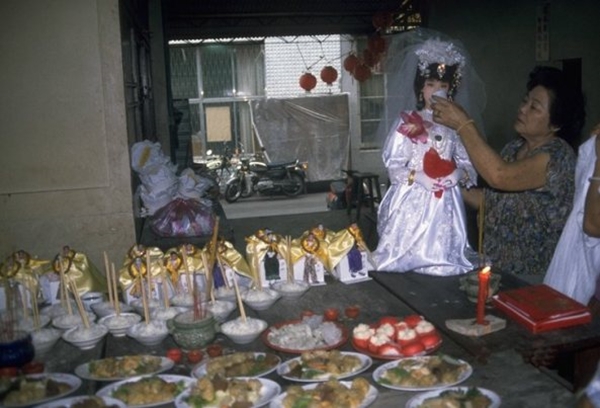 Âm hôn: tục cưới người chết rùng rợn ở Trung Quốc  1