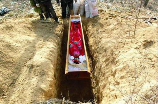 Âm hôn: tục cưới người chết rùng rợn ở Trung Quốc  8