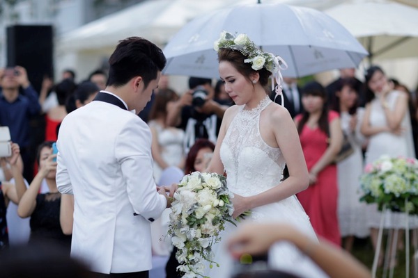 Sắc ngôn tình lung linh ngập tràn đám cưới sao Châu Á năm 2015 4