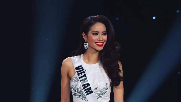 Phạm Hương tiết lộ b&iacute; mật hậu trường B&aacute;n kết HHHV 2015 1