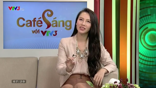 Minh H&agrave; l&ecirc;n s&oacute;ng 