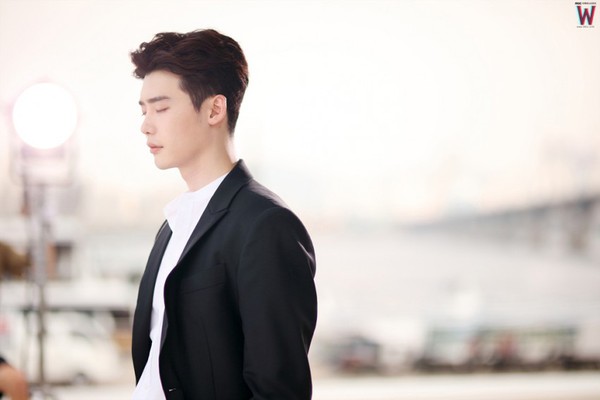 LEE JONG SUK