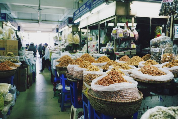 Ngắm một Hà Nội rất đẹp qua chùm ảnh ở những khu chợ nổi tiếng! 19