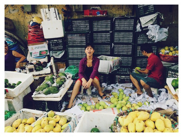 Ngắm một Hà Nội rất đẹp qua chùm ảnh ở những khu chợ nổi tiếng! 30