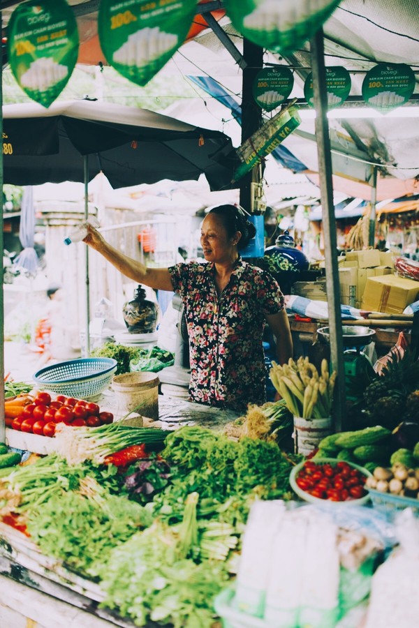 Ngắm một Hà Nội rất đẹp qua chùm ảnh ở những khu chợ nổi tiếng! 13