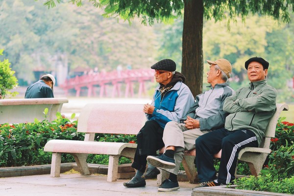 Ch&ugrave;m ảnh: Y&ecirc;u dấu v&agrave; &ecirc;m đềm những s&aacute;ng chớm đ&ocirc;ng H&agrave; Nội 5