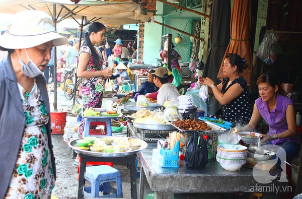 Ngắm Sài Gòn qua những đổi thay ở các khu chợ 30