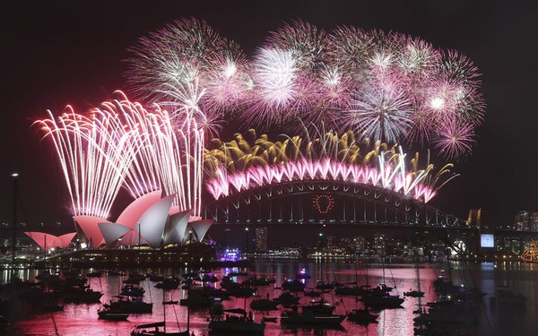Chùm ảnh: Bữa tiệc ánh sáng chào năm mới 2015 ở khắp nơi trên thế giới  4