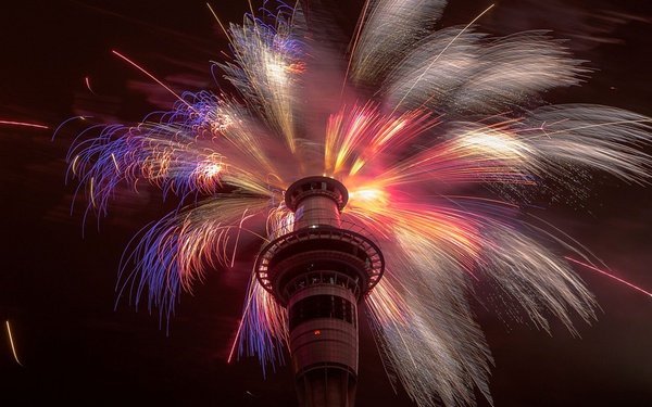 Chùm ảnh: Bữa tiệc ánh sáng chào năm mới 2015 ở khắp nơi trên thế giới  1