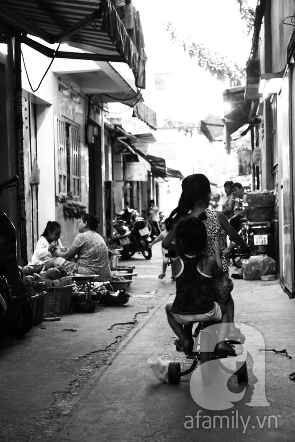 Bức tranh cuộc sống Sài Gòn sinh động trong những con hẻm  1