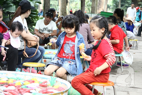 Sài Gòn: Giá vé tăng cao, các khu vui chơi vẫn đông khách 5