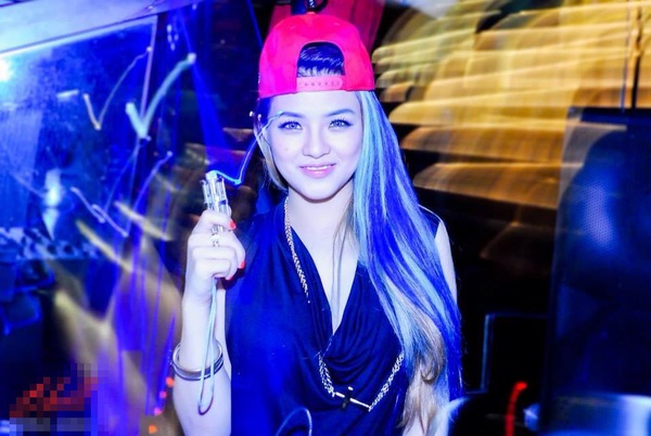 Ngắm nữ DJ xinh đẹp, cá tính biểu diễn trong đêm tiệc của Beckham ở Việt Nam 14