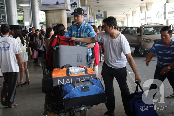 Sân bay Tân Sơn Nhất chật cứng, nhộn nhịp kiều bào về quê đón Tết 5