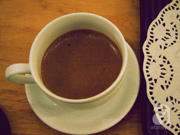 Đến S&agrave;i G&ograve;n uống &ldquo;C&agrave; ph&ecirc; sữa Trời ơi&rdquo;_11