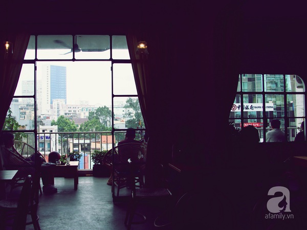 Đến S&agrave;i G&ograve;n uống &ldquo;C&agrave; ph&ecirc; sữa Trời ơi&rdquo;_16