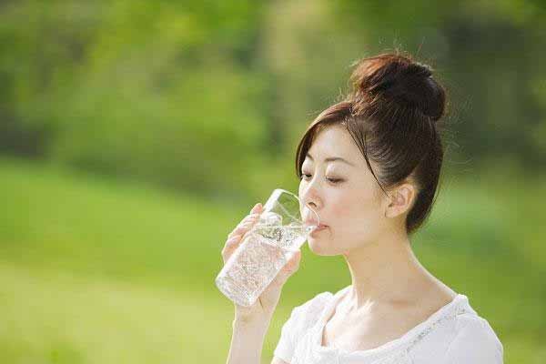5 lý do uống nước lọc giúp bạn khỏe mạnh 1