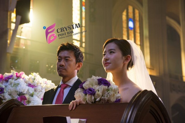 Lưu Diệc Phi bị t&igrave;nh cũ Phạm Băng Băng cưỡng h&ocirc;n  4