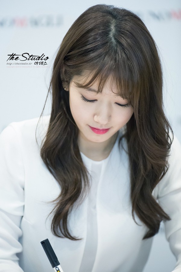 Park Shin Hye đẹp kh&ocirc;ng tỳ vết trong từng khoảnh khắc 6