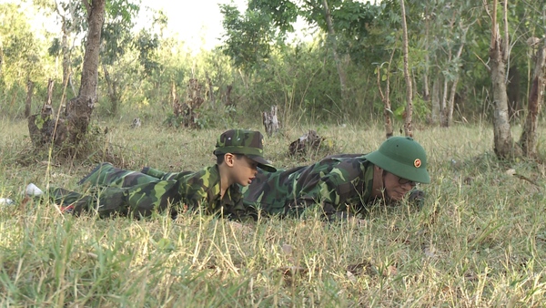 Con trai Trần Lực phạt c&aacute;c bố 