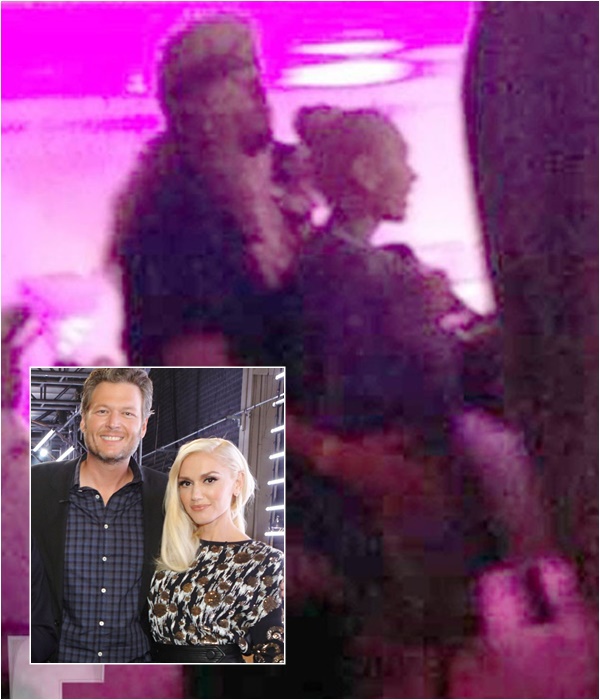  Blake Sheltonvới Gwen Stefani