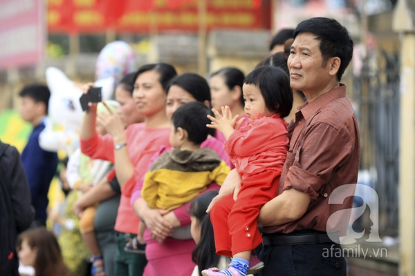 Ngắm trai Hà thành hóa gái xinh ẻo lả 13