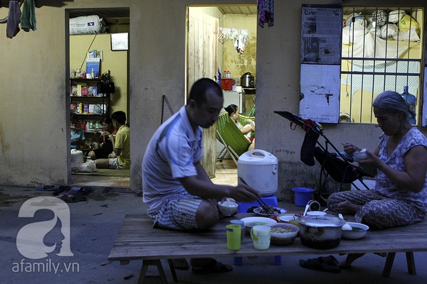 X&uacute;c động xem những cặp vợ chồng 