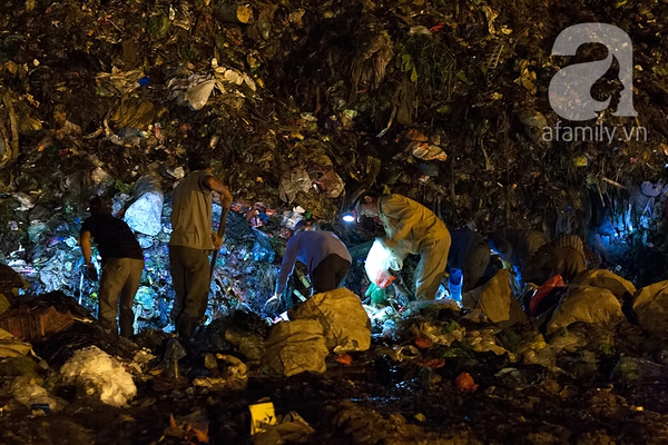 Ngượng ngùng kể chuyện “yêu” tại bãi rác lớn nhất miền Bắc 2