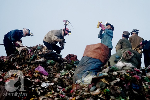 Bãi rác 4.000 tấn ở Nam Sơn: 