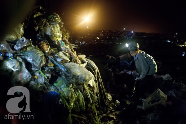 Bãi rác 4.000 tấn ở Nam Sơn: 