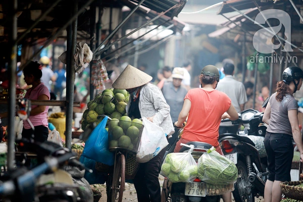 Giá thực phẩm rẻ ngỡ ngàng tại các chợ đầu mối khắp Hà Nội 20