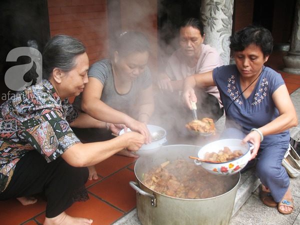 3.000 ngày đỏ lửa trên chiếc bếp từ thiện cho bệnh nhân ung thư 7