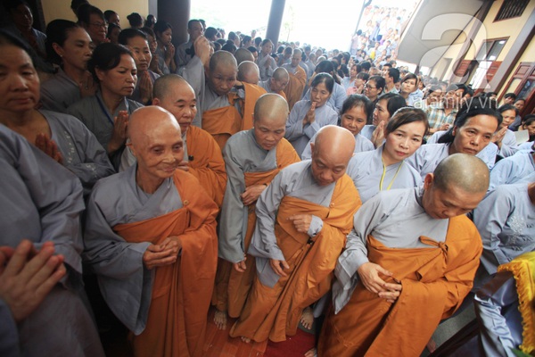 Hơn 10.000 người dự lễ Vu Lan tại Thiền viện Sùng Phúc 3