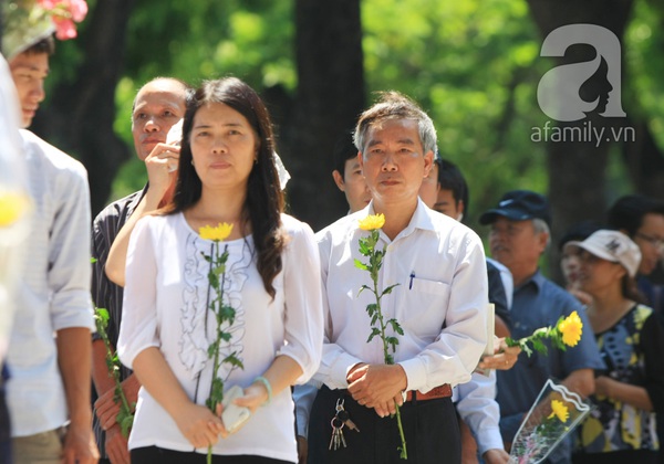 Hàng vạn đồng bào nén lệ viết lời tiễn biệt Đại tướng 7