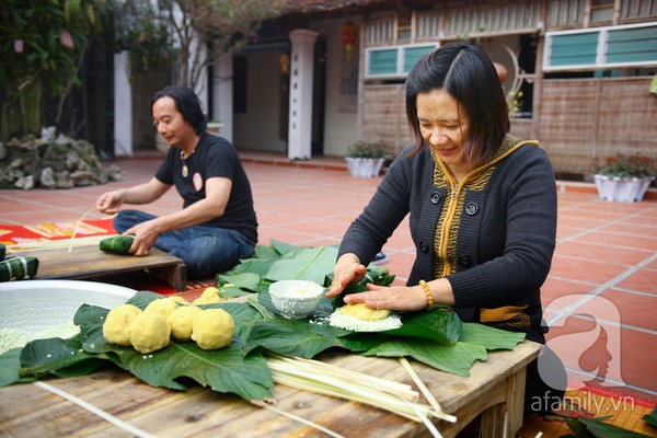 Níu truyền thống, người Hà Nội tự tay gói bánh chưng 5