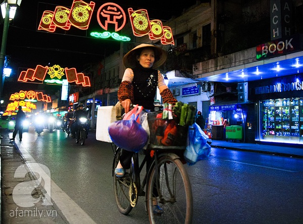 Hà Nội lộng lẫy trong đêm giáp Tết  21