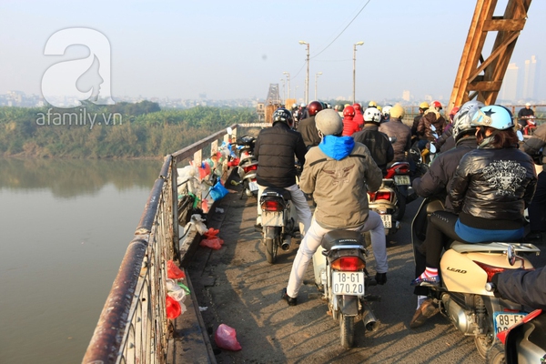 Những hình ảnh tương phản trong lễ tiễn ông Công, ông Táo chầu trời 9