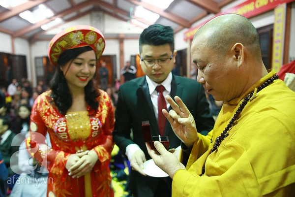 Độc đáo lễ cưới tại chùa của 4 cặp đôi tại Hà Nội  16