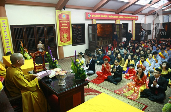Độc đáo lễ cưới tại chùa của 4 cặp đôi tại Hà Nội  5