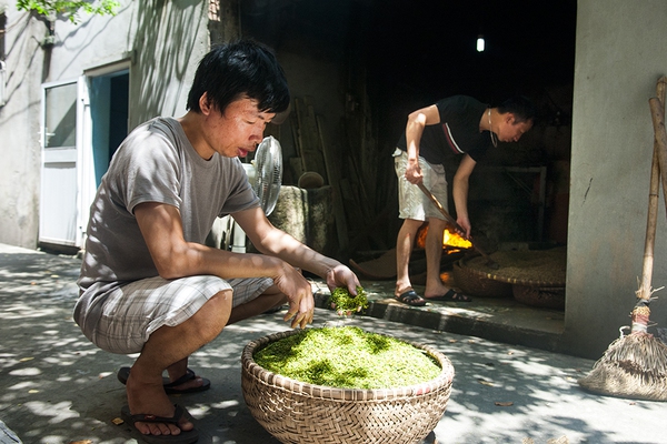 C&ocirc;́m Hà N&ocirc;̣i vào mùa, ng&ocirc;̉n ngang lòng người làm c&ocirc;́m 9