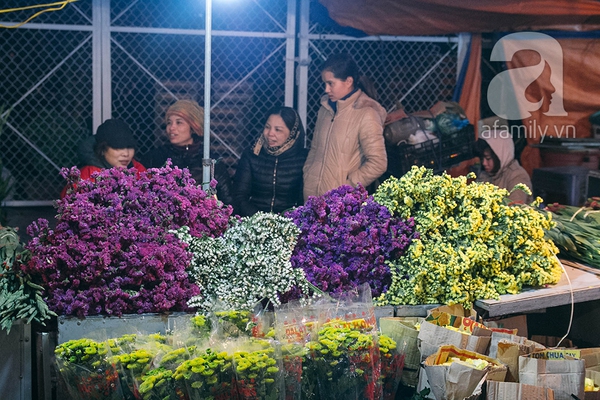 Sắc màu mùa xuân ở chợ hoa lớn nhất Hà Nội những ngày giáp Tết 1