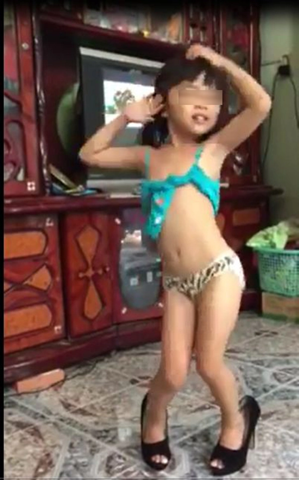 bé gái nhảy sexy bé gái nhảy sexy