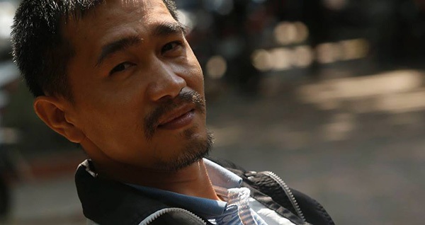 trưng biển xin việc trưng biển xin việc