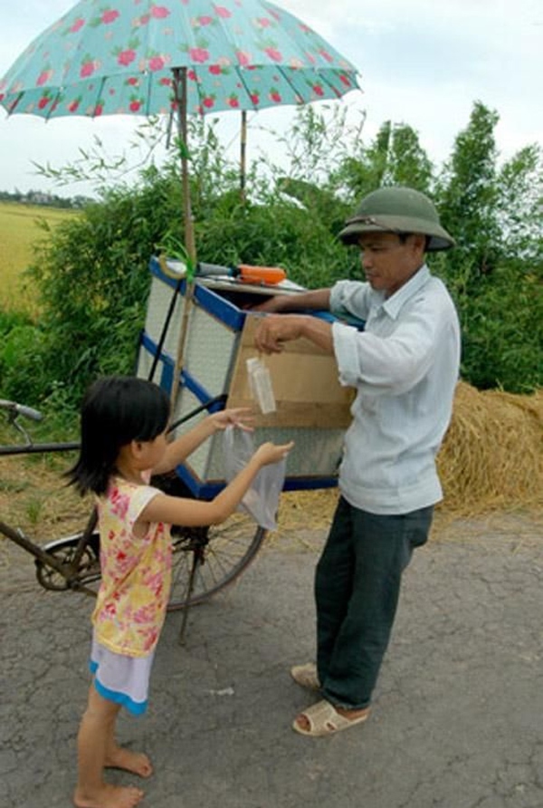 Mùa hè lộng lẫy: Cảm nhận và tận hưởng mùa hè tuyệt vời nhất với những bức ảnh lộng lẫy. Hãy cùng chúng tôi khám phá những bãi biển tuyệt đẹp, những hoa cỏ nở rộ và những con đường rực rỡ ánh nắng. Hãy tận hưởng mùa hè và tạo những kỷ niệm đáng nhớ nhất.